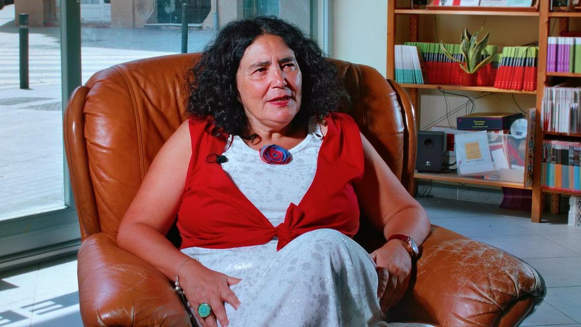 Tierra, agua, bosques, energía. ¿Qué ocurre cuando el territorio se convierte en recurso? Entre la historia ambiental y la crítica del progreso, Ofelia Agoglia explora la gramática del poder que acecha a América Latina: quién decide, quién se beneficia, quién queda atrás y cuál es la factura que genera la desigualdad como paisaje.   En su ensayo 